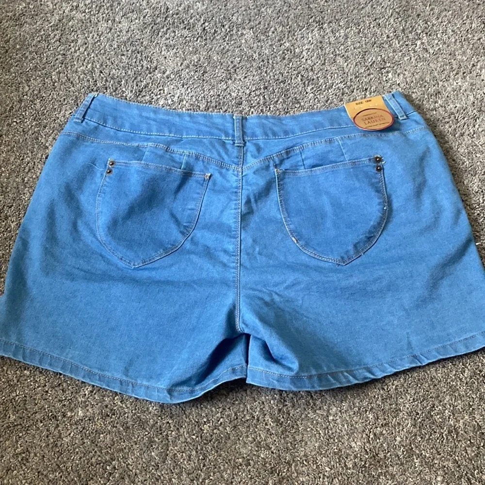 Sabrina Lauren light denim shorts